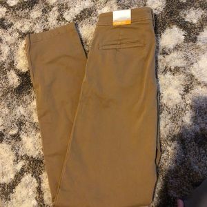 Men’s AE Khakis